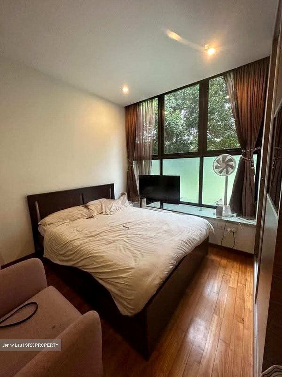 Holland Link (D10), Terrace #629470141